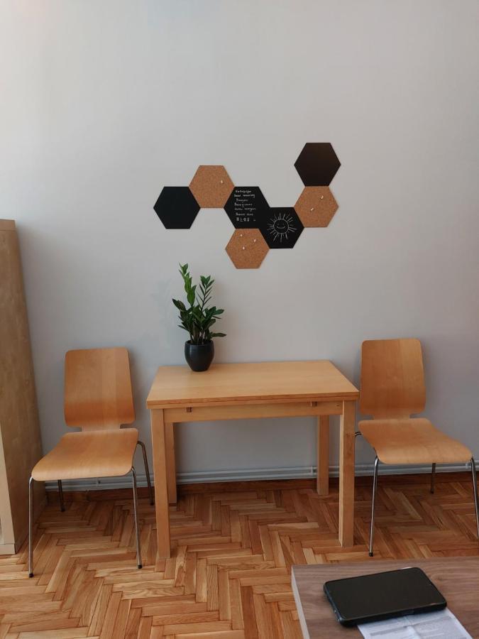 Christina-Anna Athens City Center Walking Distance To Everywhere And Acropolis, In One Of The Most Favorable Locations By National Gardens And Zoo, Hellenic Parliament In Syntagma And Stylish Exquisite Kolonaki Cozy Renovated Apartment Exterior foto