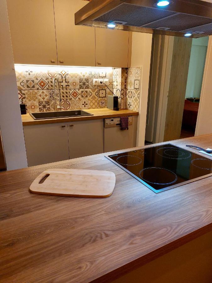 Christina-Anna Athens City Center Walking Distance To Everywhere And Acropolis, In One Of The Most Favorable Locations By National Gardens And Zoo, Hellenic Parliament In Syntagma And Stylish Exquisite Kolonaki Cozy Renovated Apartment Exterior foto